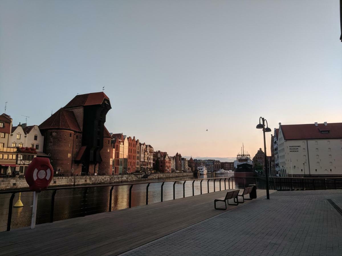 3-Rooms Apartment With Balcony By The Oldtown Gdańsk Exterior foto